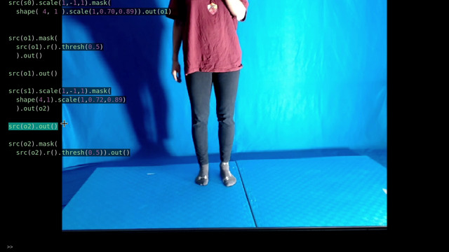 captura de pantalla mostrando a una fuente de video con fondo azul en una ventana de hydra